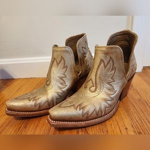 ARIAT Dixon Western Boot, Distressed Gold, Size 8